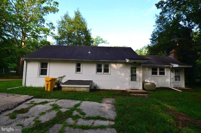 Building Photo - 5531 Sands Rd