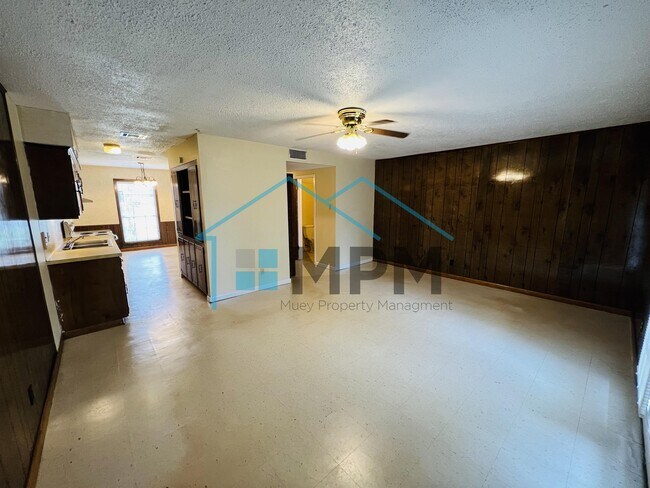 Foto del edificio - 62 W Elmwood Dr