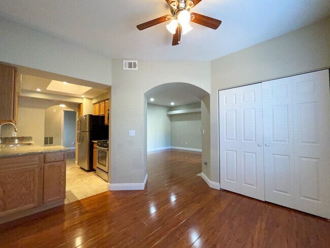 Building Photo - COMING SOON! First Floor Condo Near Boca P...
