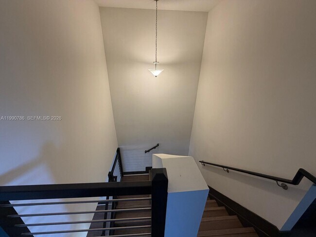 Foto del edificio - 9143 NW 161st St