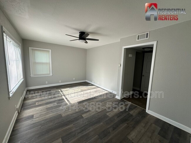 Building Photo - 4464 N 38th St