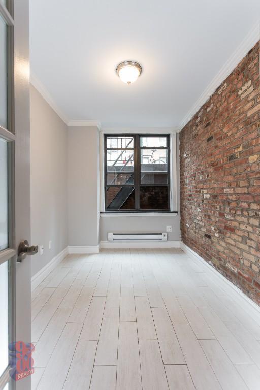 Foto del edificio - 219 E 28th St