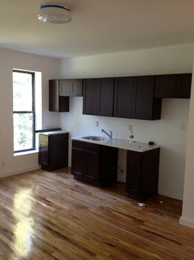 Building Photo - 819 Greene Ave