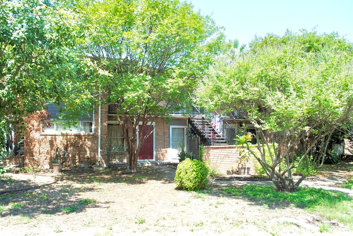 Primary Photo - 1157 Garraty Rd