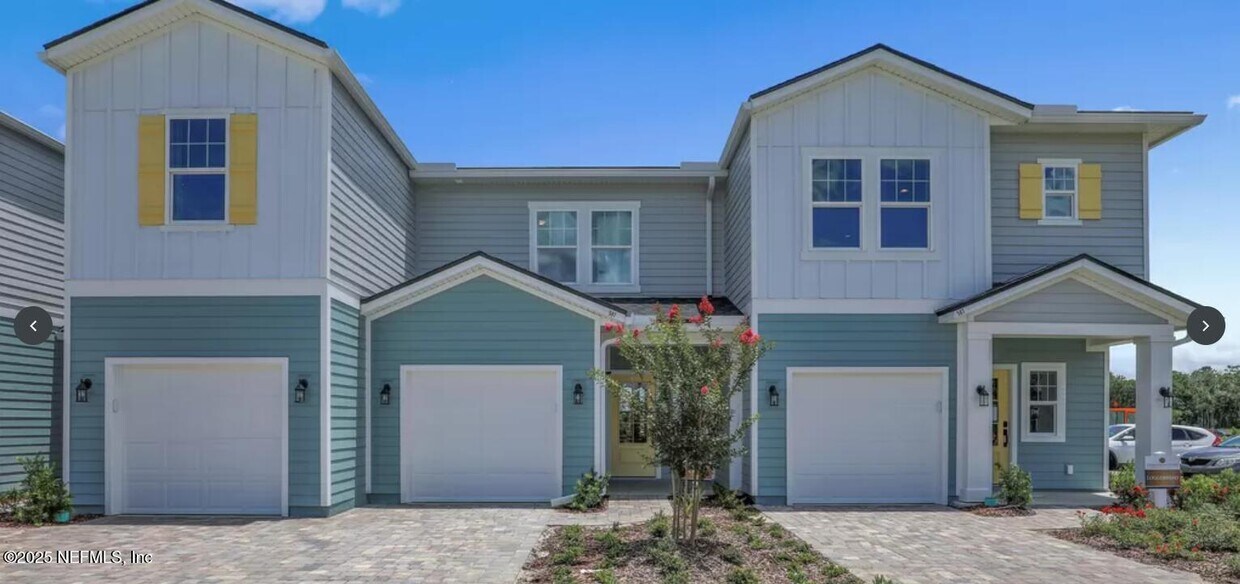 Foto principal - 131 Pinebury Ln