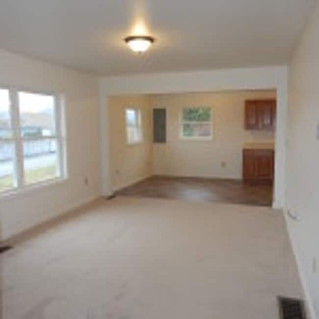 Building Photo - 274 Forge Rd