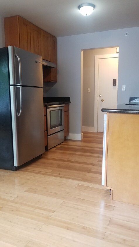 Primary Photo - 2114 E Yesler Way