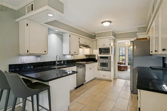 Foto del edificio - 7507 Wellcrest Dr