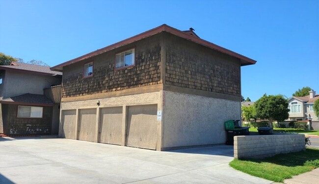 Foto del edificio - 3049 Jeffrey Dr