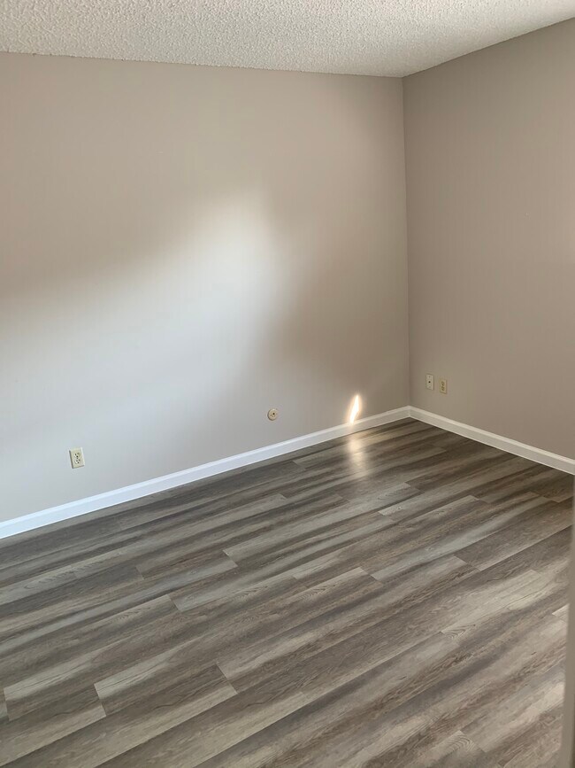 Bedroom - 6601 Sands Point Dr