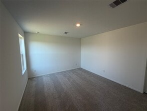 Building Photo - 16819 Old Wagon Wy