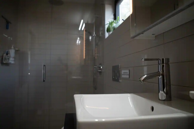 Bathroom on first floor - 1475-2 McKendrie St