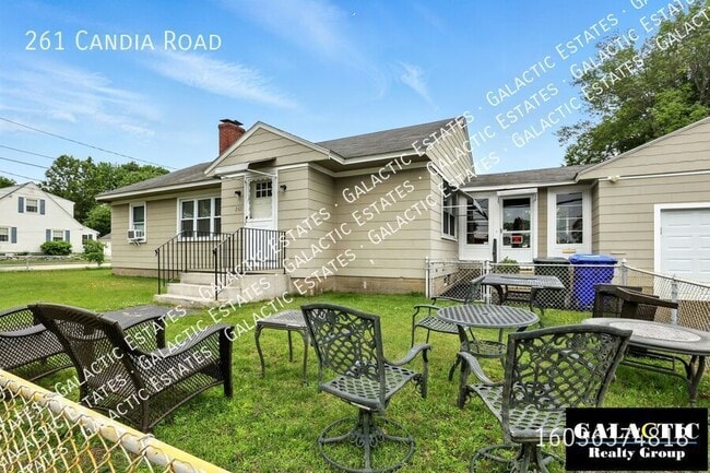 Foto del edificio - 261 Candia Rd