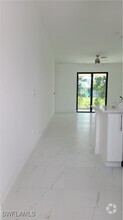 Building Photo - 4402 Golfview Blvd