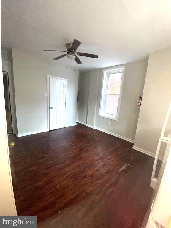 Foto del edificio - 1464 N 52nd St
