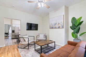 Building Photo - 1626 Union Turnpike