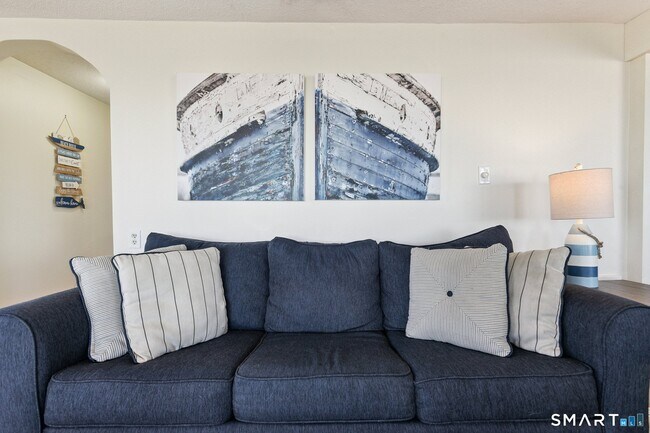 Building Photo - 1010 Ocean Ave