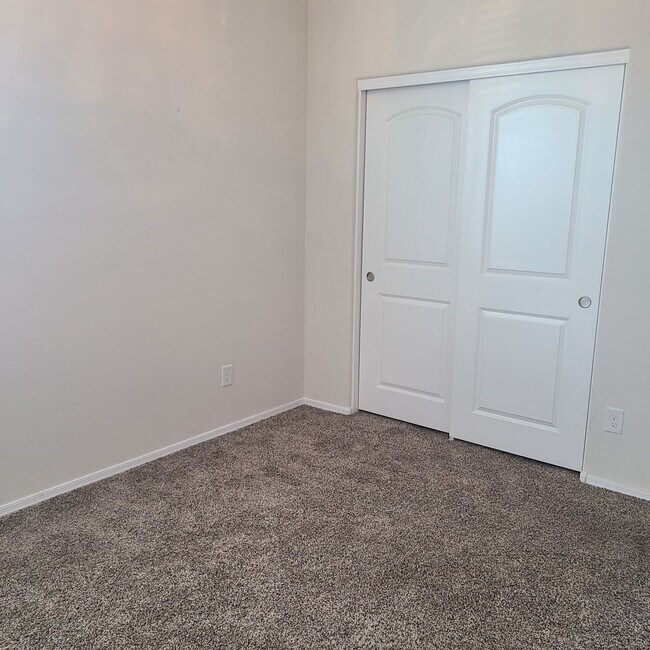 Foto del edificio - 3 Bedroom, 2 Bath Home in Tartesso