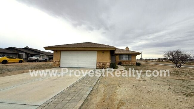 Building Photo - 14498 Amador Ct