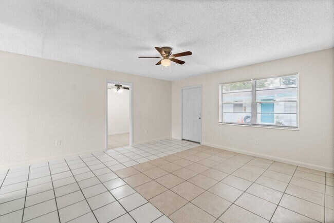 Foto del edificio - 4907 Gulfstream Rd