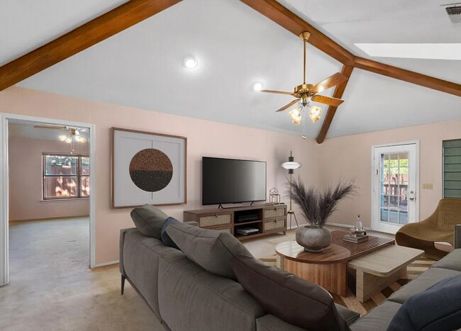 Building Photo - 2120 Charolais Way