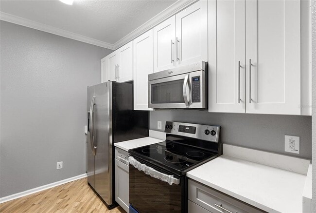 Foto del edificio - 6084 Stevenson Dr