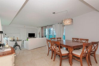 Building Photo - 3370 Hidden Bay Dr
