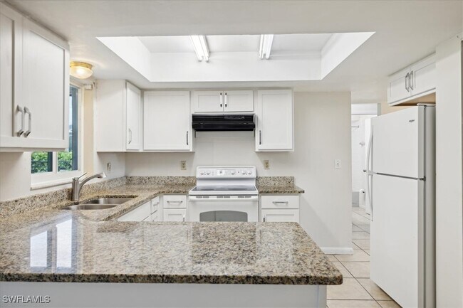 Foto del edificio - 607 SW 26th St
