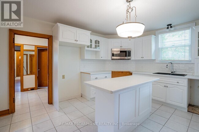 Photo du bâtiment - 324 King St E