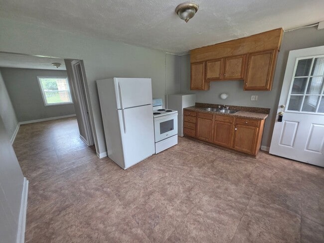 Photo - 603 W Twenty-Third St Apartment