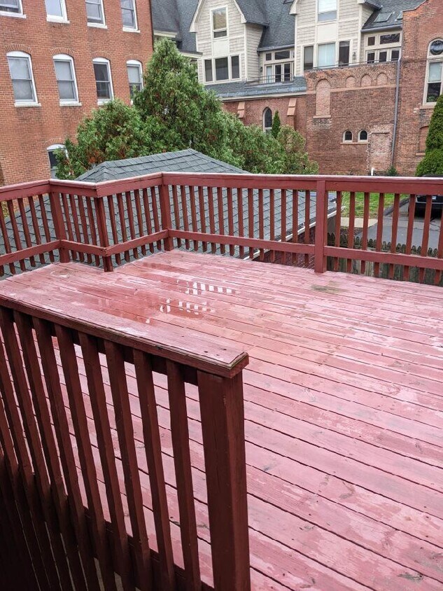 Private Deck - 6 Hughes Pl