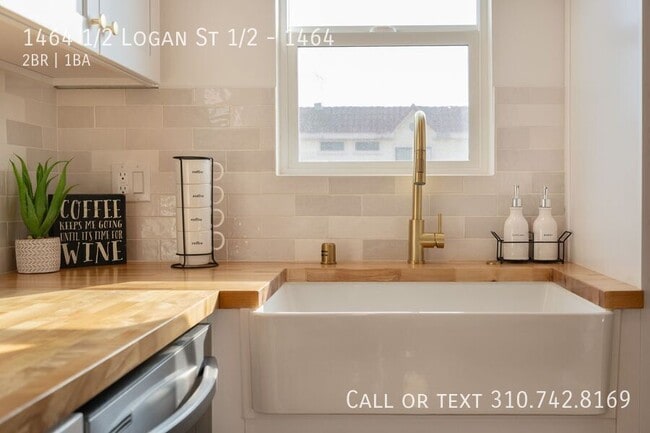 Foto del edificio - 1464 1/2 Logan St 1/2-1464