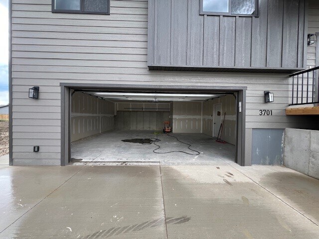 Building Photo - 3701 Sako Ct