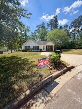 Building Photo - 3335 Crestview Ct