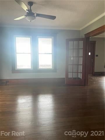 Foto del edificio - 804 Aileen Ave