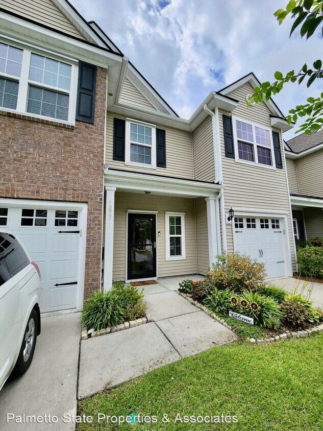 3 br, 2.5 bath House 1077 Bennington Drive House Rental in Charleston, SC
