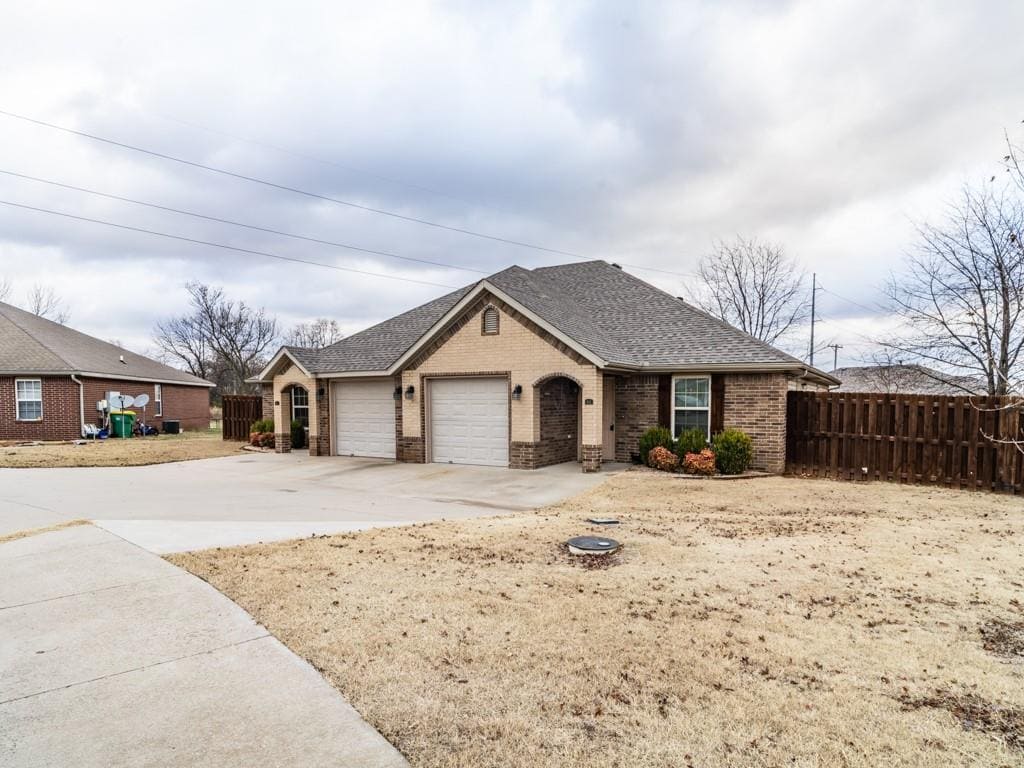 863 Meadowlands Dr, Centerton, AR 72719 Townhome Rentals in Centerton