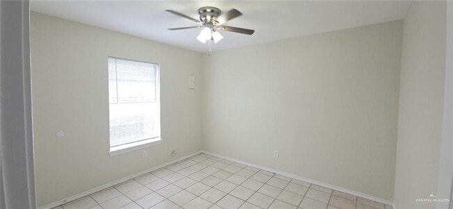 Foto del edificio - 900 W Caffery Ave