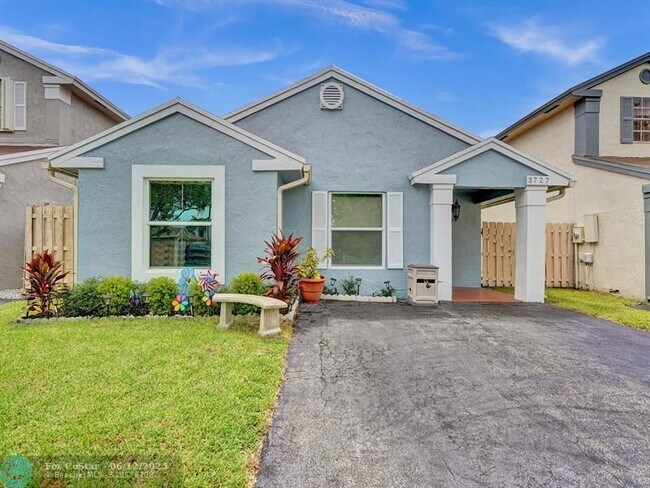Foto del edificio - 3727 NW 107th Terrace