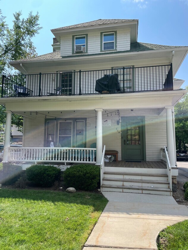 Foto principal - 309 N Ingalls St