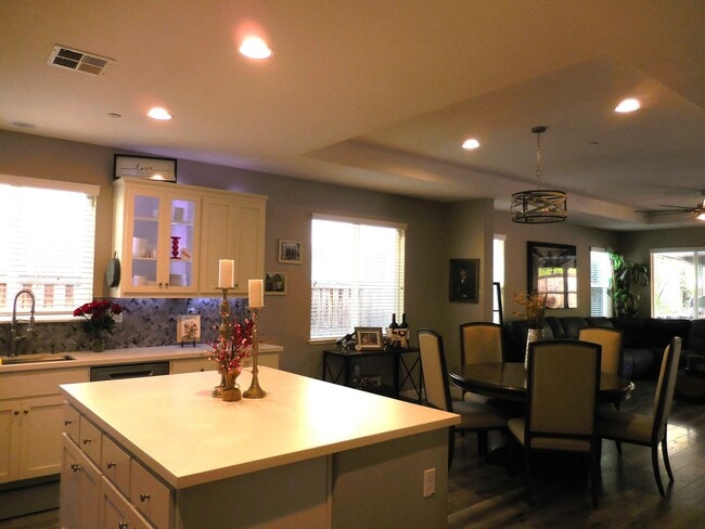 Building Photo - Spacious Single-Story Home with Pool, Solar & Outdoor Kitchen