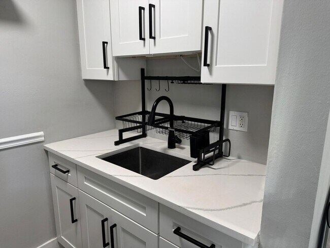 Foto del edificio - 920 N L St