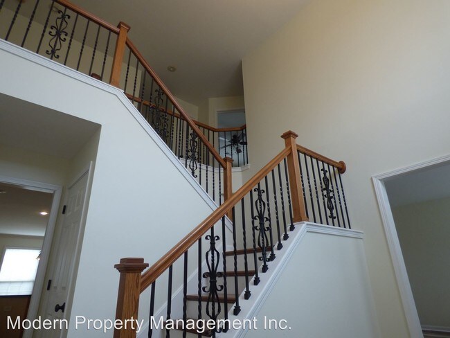 Foto del edificio - 4 br, 2.5 bath House - 2205 Barrington Lane