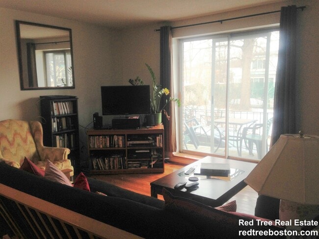 Photo - 804 Centre St Apartment