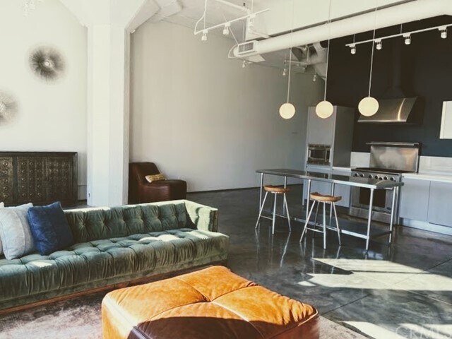 Foto del edificio - 115 W 4th St