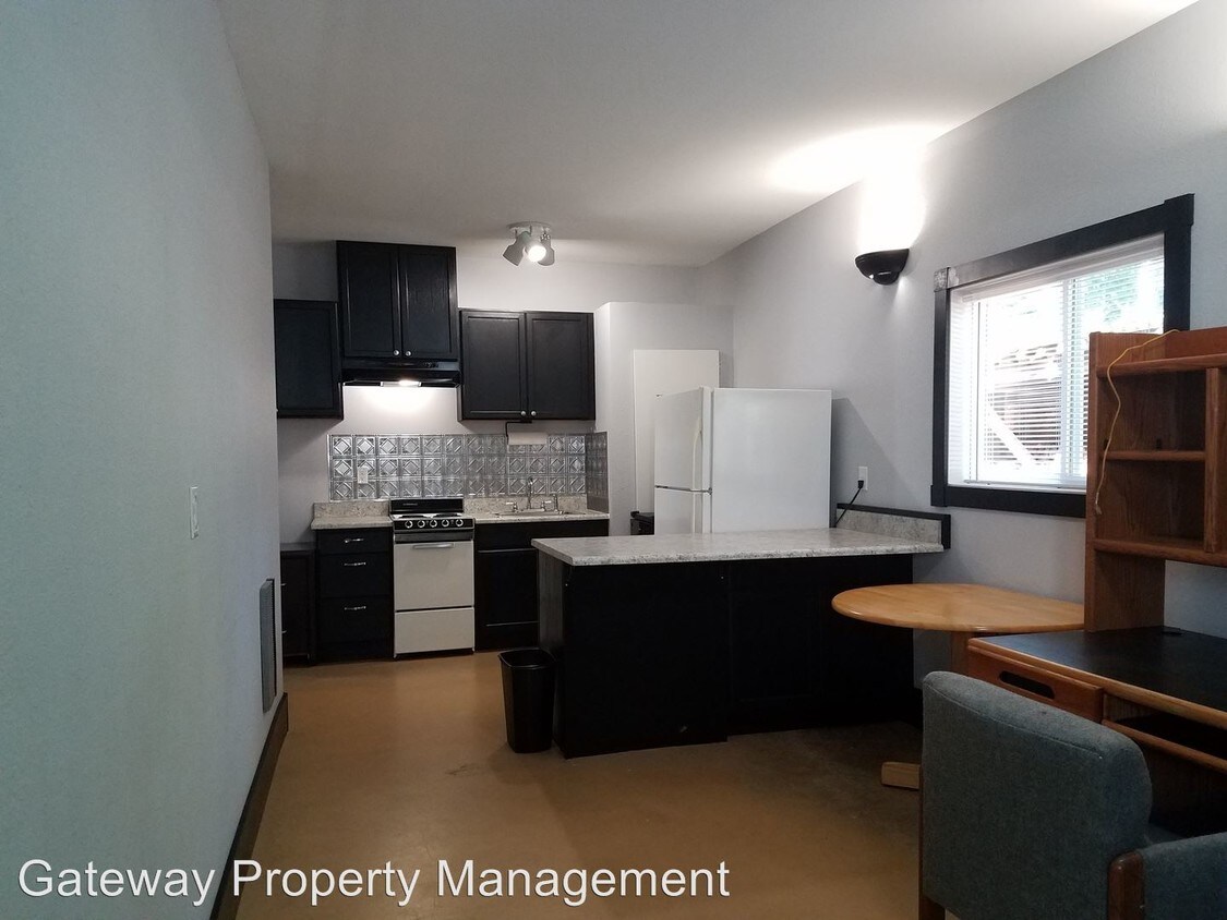 Foto principal - 1451 E Phillips Lake Loop Rd