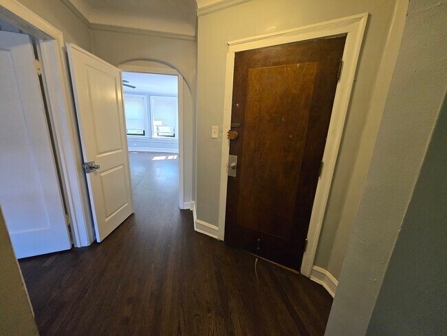 Building Photo - 8114 S Drexel Ave