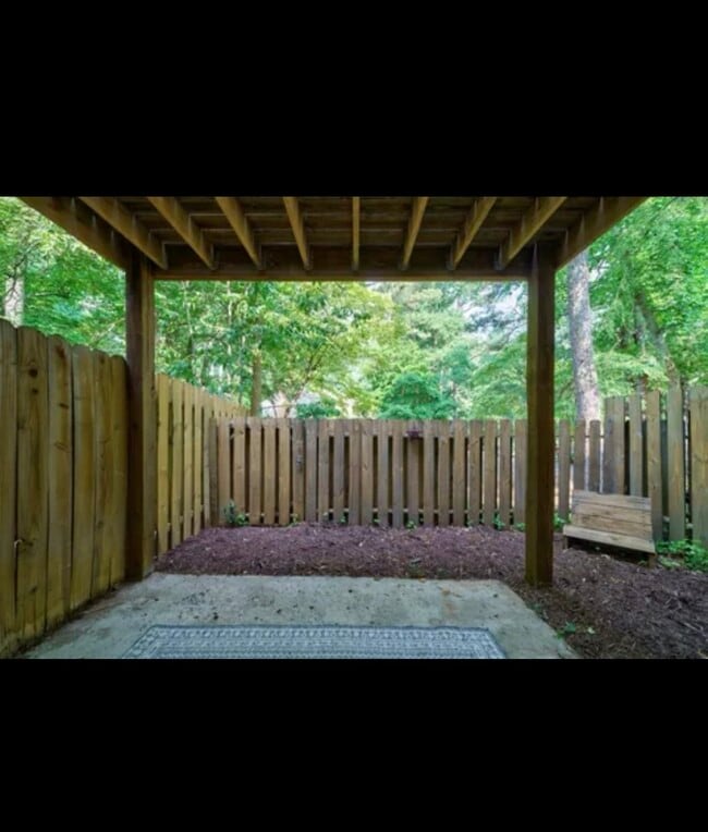Building Photo - 1090 New Haven Dr SW