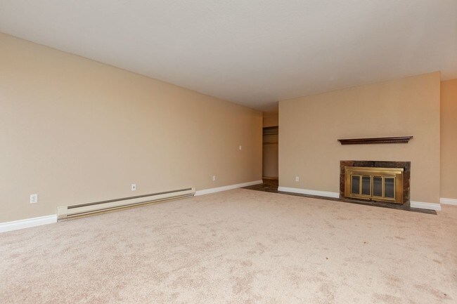 Building Photo - Huge Magnolia 1 Bedroom