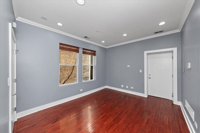 Building Photo - 2052 N Campbell Ave